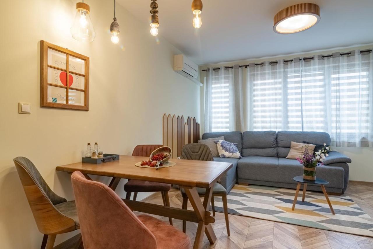 Soulful Apartments Varna Exterior photo